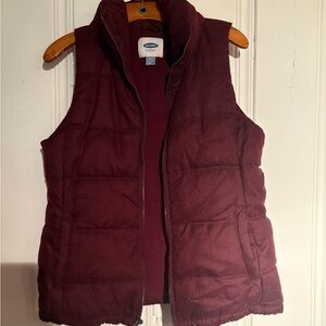 Old Navy Women's Burgundy Puffer Vest